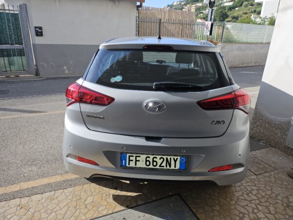 Hyunday i20 1.2 benzina - Image 4